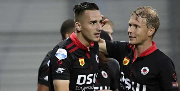 萨芬在底线 萨芬在底线